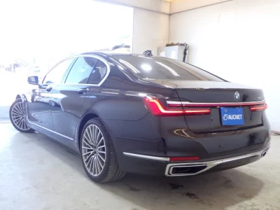 BMW 7-Series  с аукциона в Японии