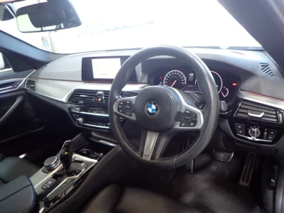 BMW 5-Series  с аукциона в Японии