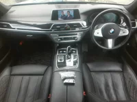 BMW 7-Series лот № 32035 оценка 4  с аукциона в Японии 5