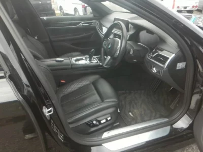 BMW 7-Series  с аукциона в Японии