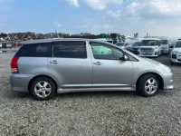 Toyota WISH лот № 10557 оценка R  с аукциона в Японии 3