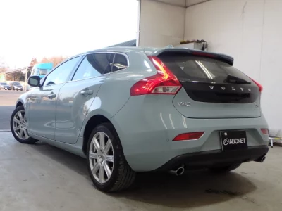 Volvo V40  с аукциона в Японии