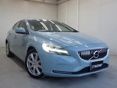 Volvo V40  с аукциона в Японии