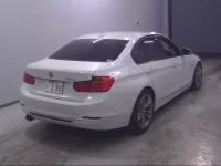 BMW 3-Series лот № 10021 оценка 4  с аукциона в Японии 2