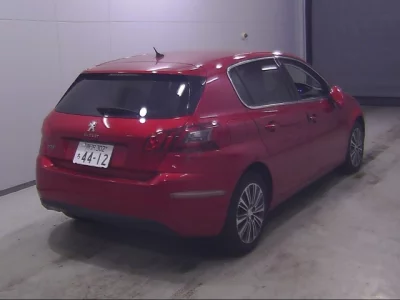 Peugeot 308  с аукциона в Японии