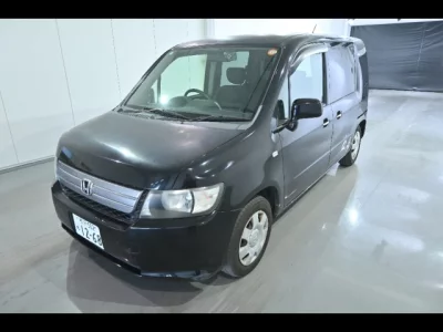 Honda Mobilio Spike