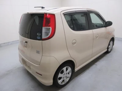 Suzuki MRWAGON