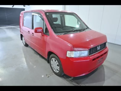 Honda Mobilio Spike