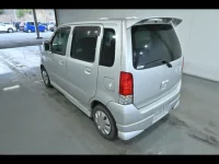 Suzuki WAGON R лот № 29105 оценка 3.5  с аукциона в Японии 3