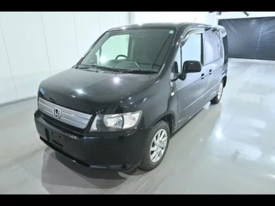 Honda Mobilio Spike