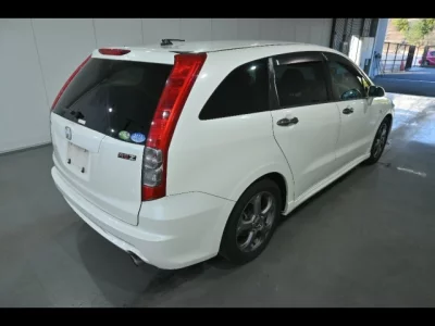 Honda STREAM  с аукциона в Японии