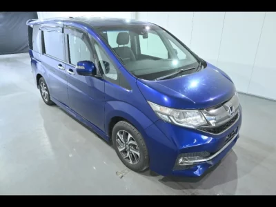 Honda STEP WAGON  с аукциона в Японии