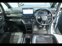 Honda STEP WAGON лот № 20249 оценка 3.5  с аукциона в Японии 4