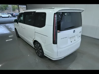 Honda STEP WAGON  с аукциона в Японии