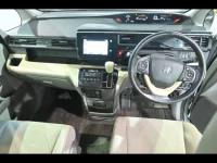 Honda STEP WAGON лот № 20283 оценка 3.5  с аукциона в Японии 4