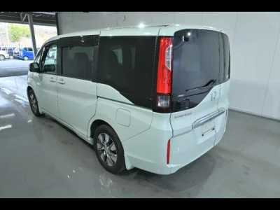 Honda STEP WAGON  с аукциона в Японии