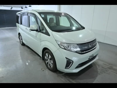 Honda STEP WAGON  с аукциона в Японии