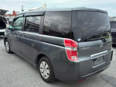 Honda STEP WAGON  с аукциона в Японии