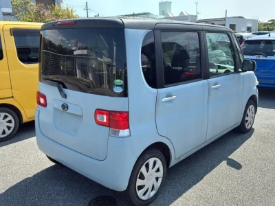 Daihatsu TANTO  с аукциона в Японии