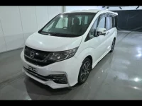 Honda STEP WAGON лот № 20290 оценка 3  с аукциона в Японии 1