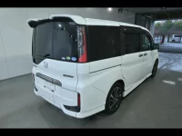 Honda STEP WAGON лот № 20290 оценка 3  с аукциона в Японии 2