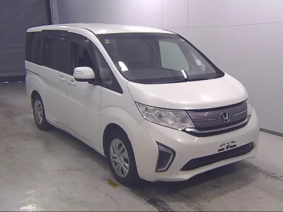 Honda STEP WAGON  с аукциона в Японии