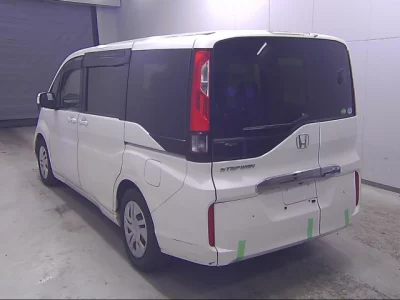 Honda STEP WAGON  с аукциона в Японии