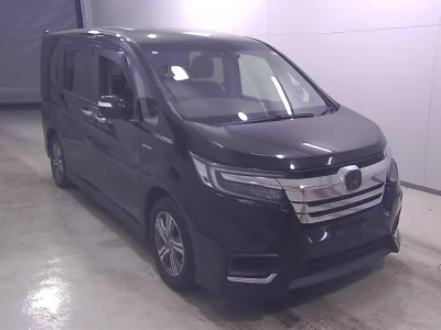 Honda STEP WAGON  с аукциона в Японии