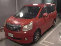 Toyota NOAH лот № 3026 оценка 3  с аукциона в Японии 3