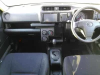 Toyota PROBOX лот № 4512 оценка 4  с аукциона в Японии 7