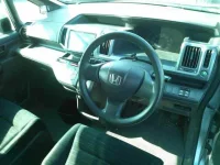 Honda STEP WAGON лот № 3003 оценка 3.5  с аукциона в Японии 2