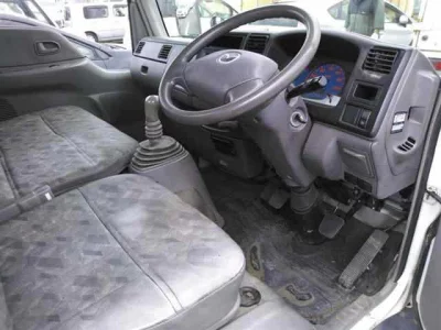 Mazda TITAN  с аукциона в Японии