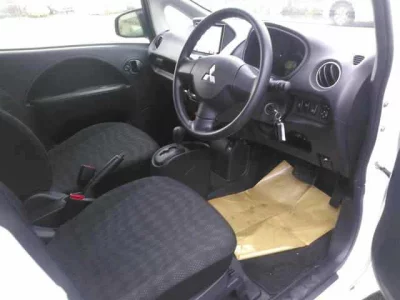 Mitsubishi I-MIEV  с аукциона в Японии