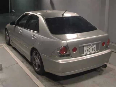 Toyota ALTEZZA  с аукциона в Японии