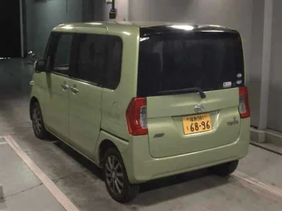 Daihatsu TANTO  с аукциона в Японии
