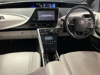 Toyota MIRAI  с аукциона в Японии