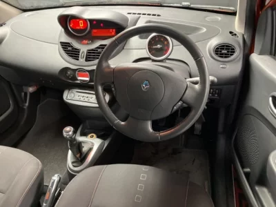 Renault TWINGO  с аукциона в Японии