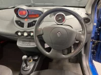 Renault TWINGO лот № 1105 оценка 4  с аукциона в Японии 3
