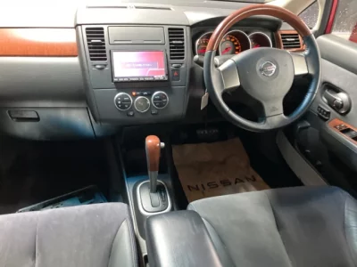 Nissan TIIDA LATIO  с аукциона в Японии