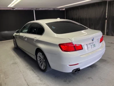 BMW 5-Series  с аукциона в Японии