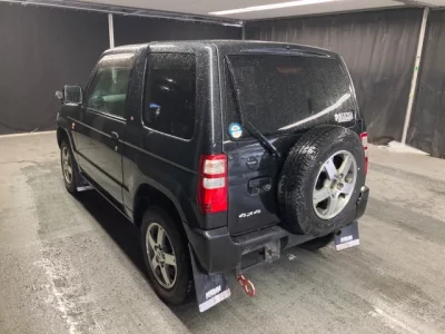 Nissan KIX  с аукциона в Японии