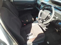 Toyota AQUA лот № 30085 оценка 3.5  с аукциона в Японии 7