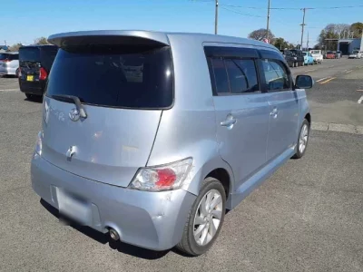 Toyota bB