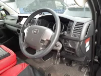 Toyota HIACE VAN лот № 30017 оценка R  с аукциона в Японии 6