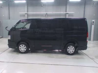 Toyota HIACE VAN лот № 30017 оценка R  с аукциона в Японии 3