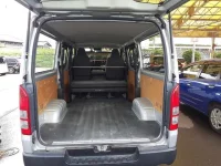 Toyota HIACE VAN лот № 30043 оценка R  с аукциона в Японии 9