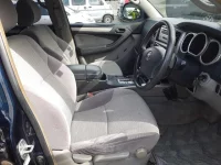 Toyota HILUX SURF лот № 30073 оценка 3.5  с аукциона в Японии 7