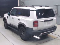 Toyota LAND CRUISER лот № 30064 оценка 6  с аукциона в Японии 5