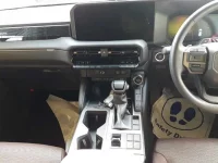 Toyota LAND CRUISER лот № 30064 оценка 6  с аукциона в Японии 8