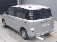 Toyota SIENTA лот № 70061 оценка R  с аукциона в Японии 5